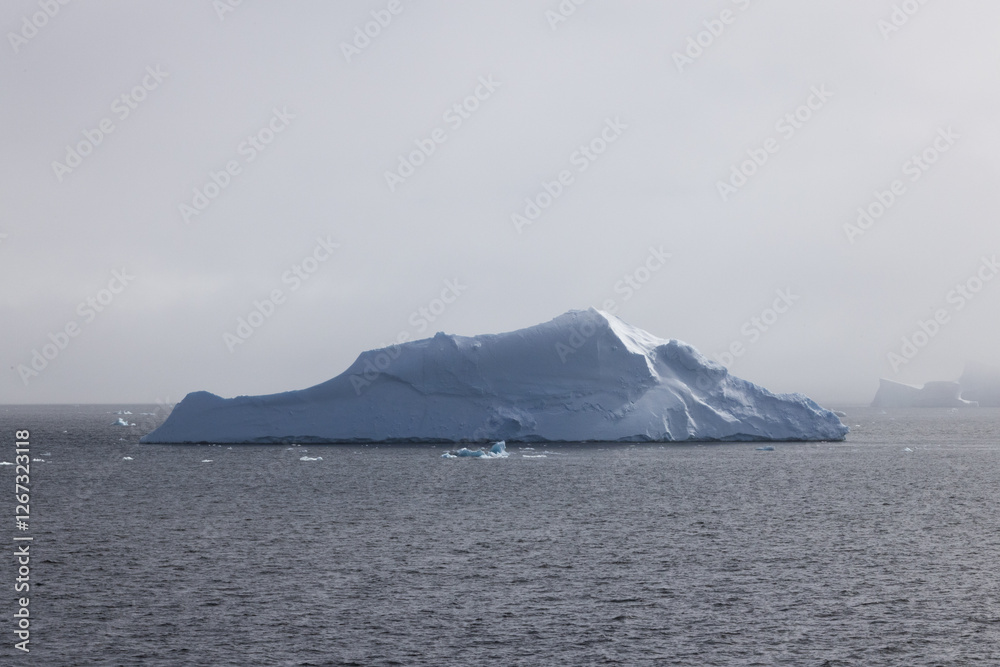 Snow covered mountains of Antarctica Snow covered mountains of Antarctica