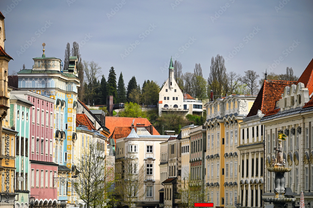 Fototapeta premium Old buildings and Taborturm church in Steyr, Upper Austria, Austria