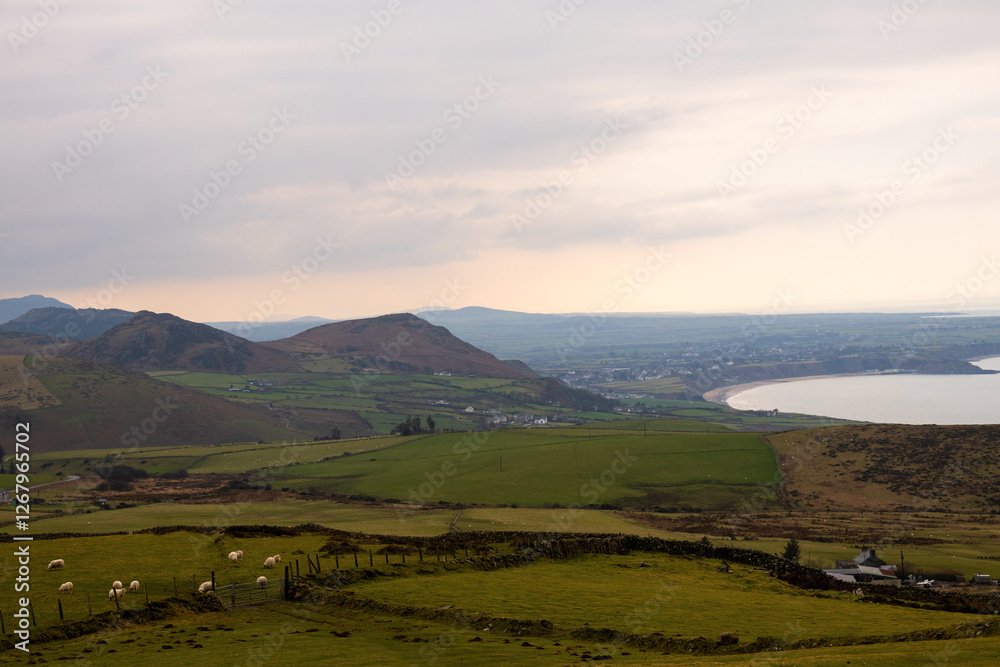 Obraz premium Llyn Peninsula Coastal view from the Pilgrims way
