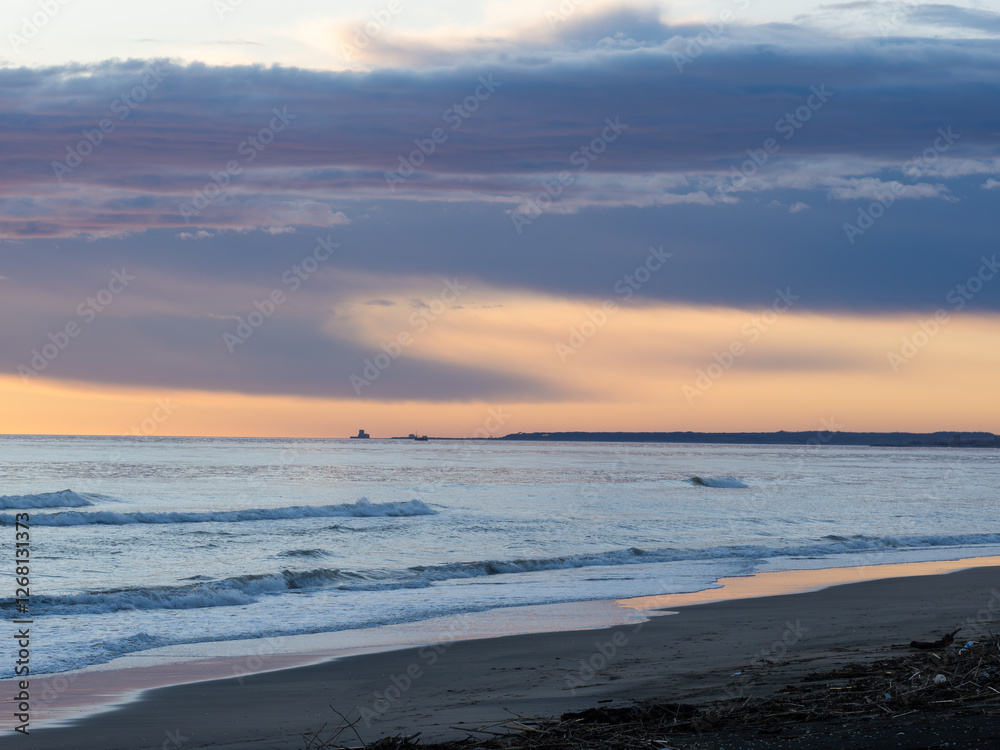 Obraz premium Sunset at Marina di Latina, Italy