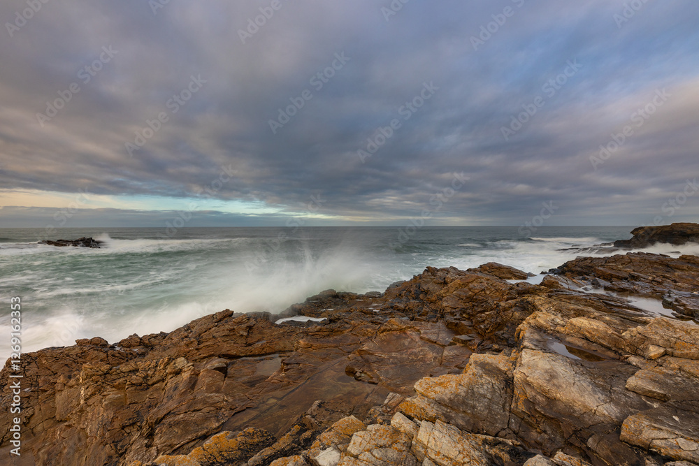 A walk through nature next to the Cantabrian Sea!