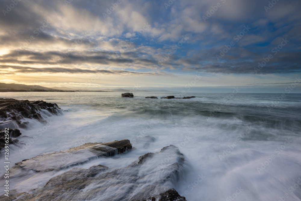 A walk through nature next to the Cantabrian Sea!