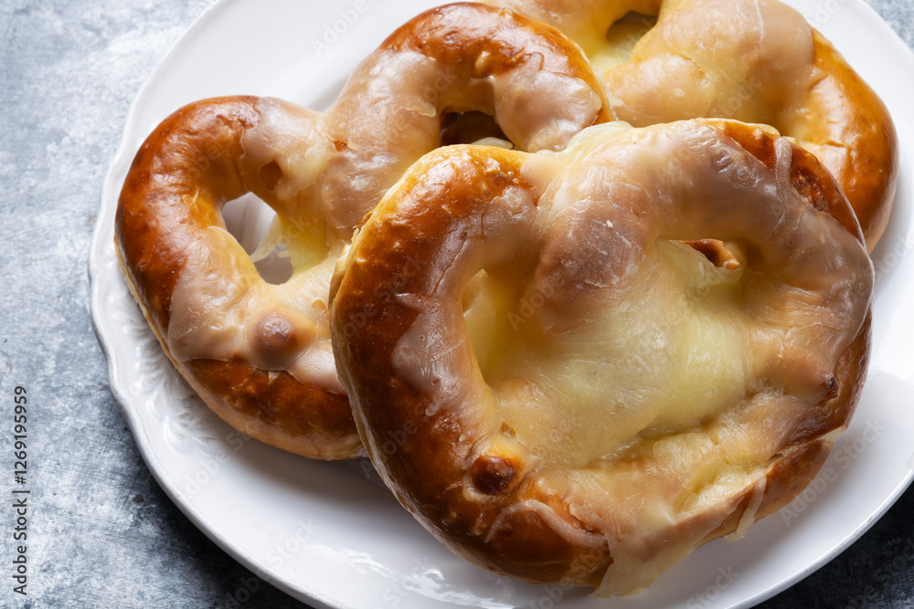 german cheese pretzels