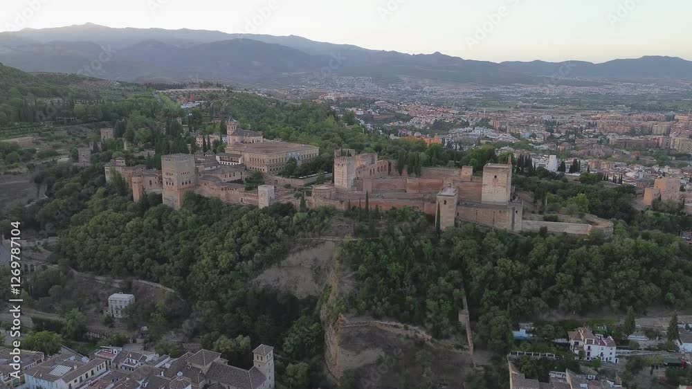 vídeo con dron del Alhambra Granada España europa vídeo con dron del Alhambra Granada España europa