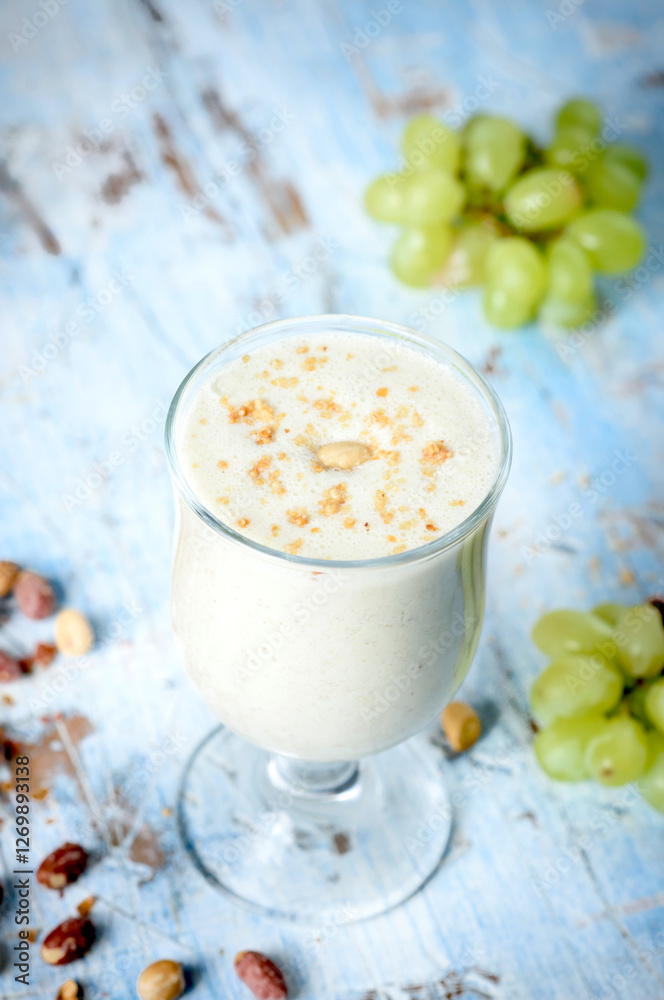 Peanut Butter and Jelly Smoothie Peanut Butter and Jelly Smoothie