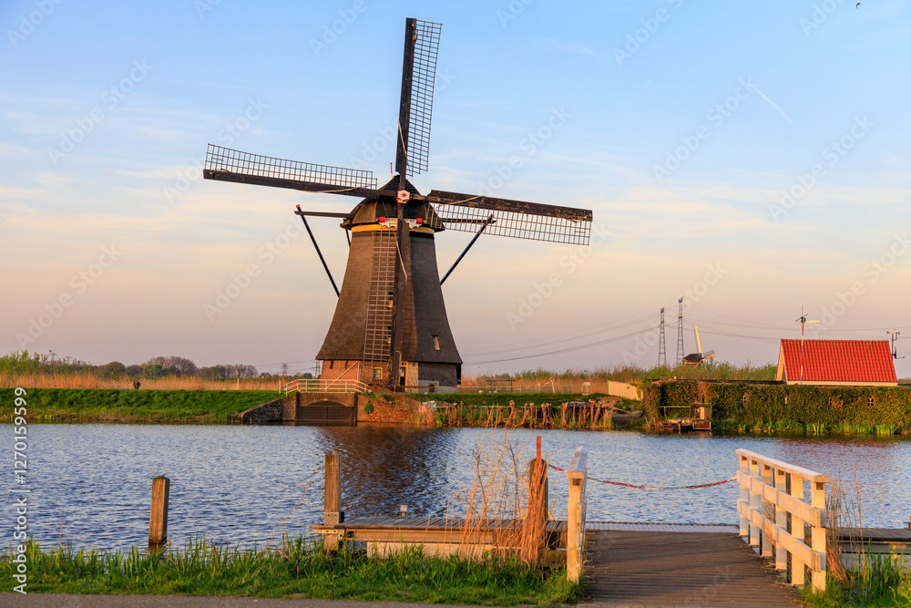 Europe, The Netherlands, Holland. South Holland, Zuid Holland, Kinderdijk. Windmills.