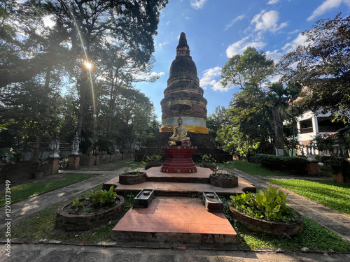Obraz na płótnie Wat Pan Sao Buddhist temple in Chiang Mai w salonie