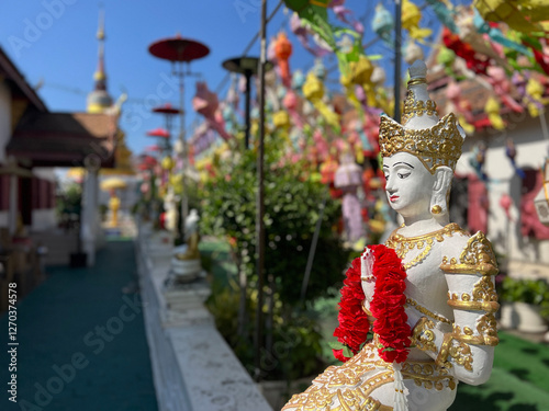 Obraz na płótnie Wat Sai Moon Muang Buddhist temple in Chiang Mai w salonie