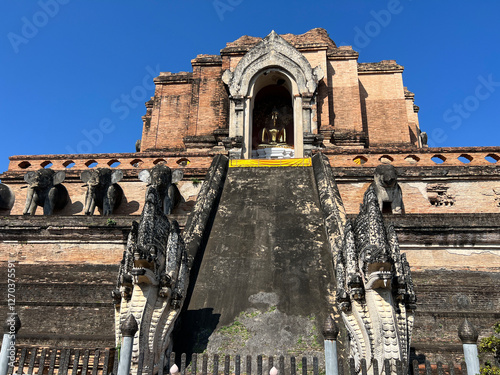 Wat Chedi Luang Buddhist temple in Chiang Mai
