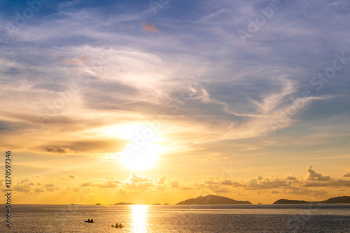 Obraz na płótnie sunset or sunrise seascape on koh Lipe isaland with gold lighting sunset sky background w salonie