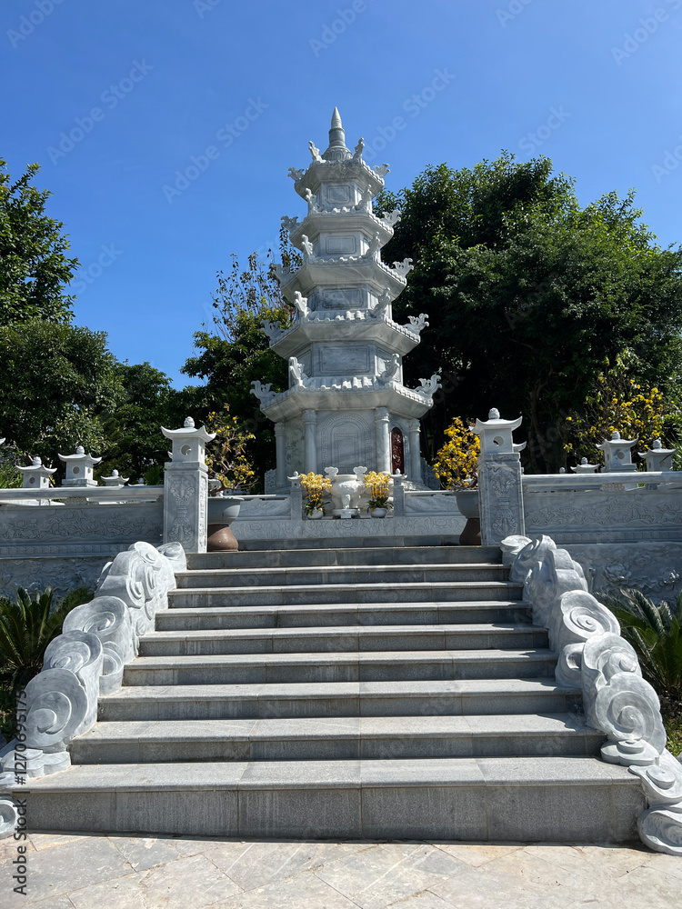 pagoda at Chau Linh Ung in Da Nang