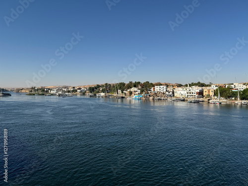 ナイル川とアスワンの町並み、ナイル川クルーズ