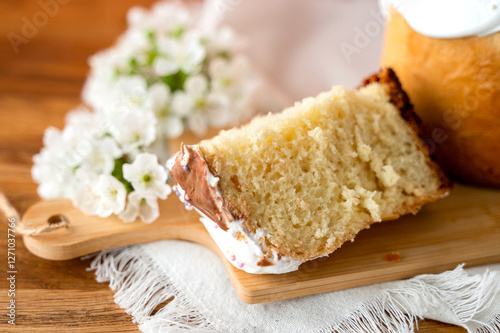 Quadro su tela Appetizing Easter cake made from yeast dough, beautifully decorated, set against