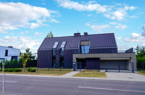 Wallpaper Mural Barn house in suburb. Street road at Suburban Scandi home. Contemporary barnhouse. Barn House in gated community. Modern Scandinavian Barnhouse. Modern Architecture, luxury house. Housing. Torontodigital.ca