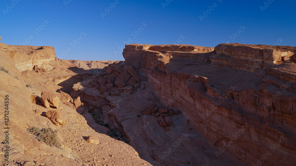 Lo spettacolare Canyon di Djebel Sidi Bouhlel dove sono state girate alcune scene di Star Wars, nella provincia di Tozeur, Tunisia Lo spettacolare Canyon di Djebel Sidi Bouhlel dove sono state girate alcune scene di Star Wars, nella provincia di Tozeur, Tunisia