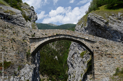 Hohe Brücke