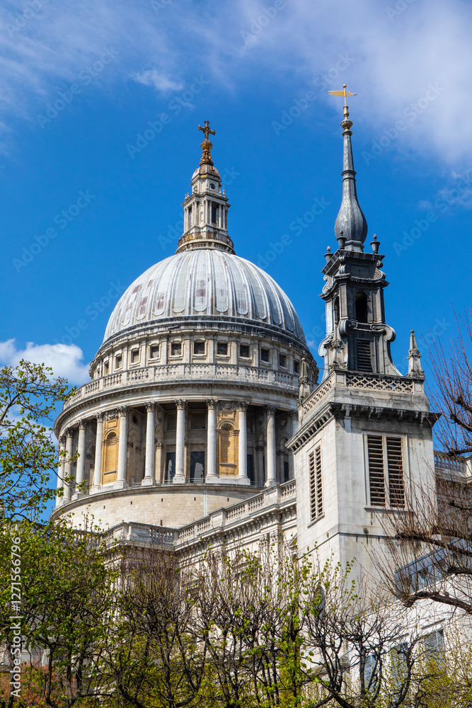 Fototapeta premium St. Pauls Cathedral and the old tower of St. Augustine Watling Street
