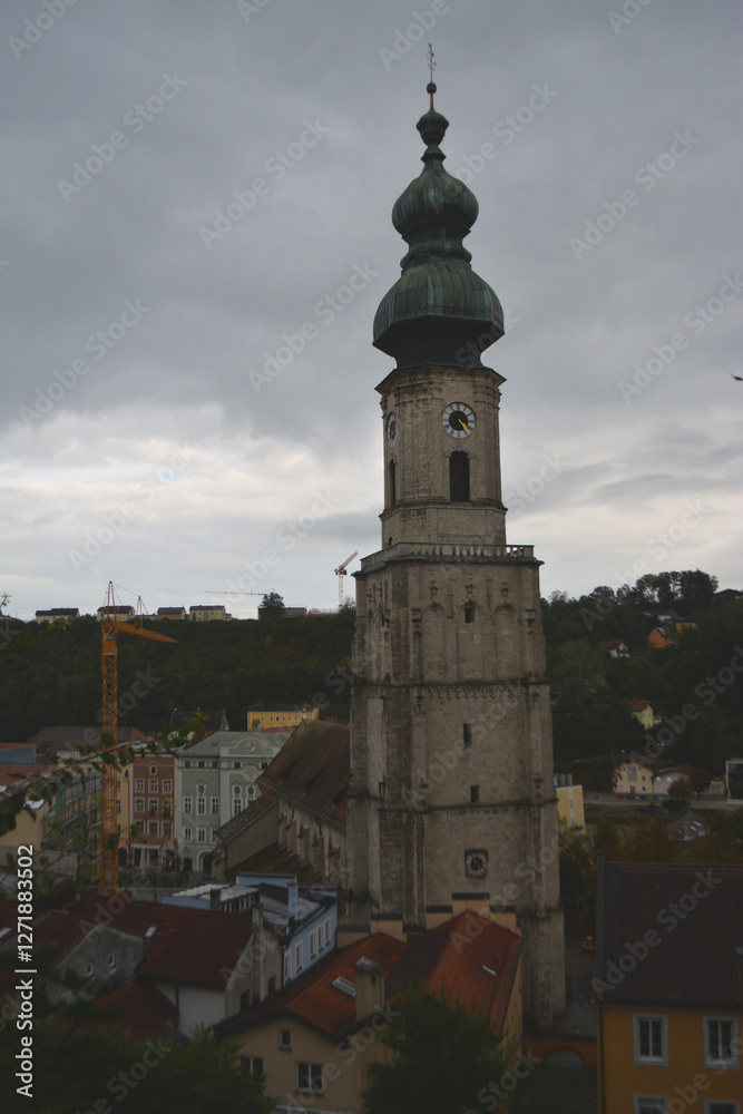Fototapeta premium Church of Burghausen- downtown city skyline, cityscape of upper Bavaria town in Germany