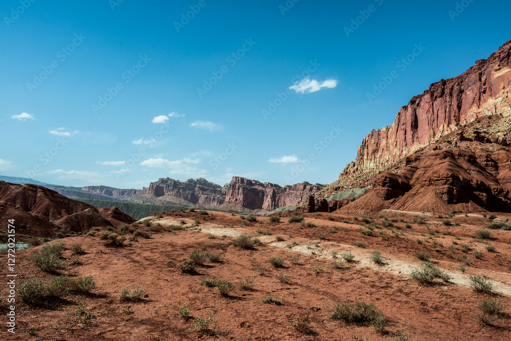 Capital Reef National Park in Utah overlooking the mountains and rock formations 
