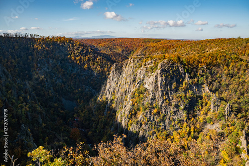 Ausblick auf Brockenberg aus dem Hexentanzplatz - Harz 
