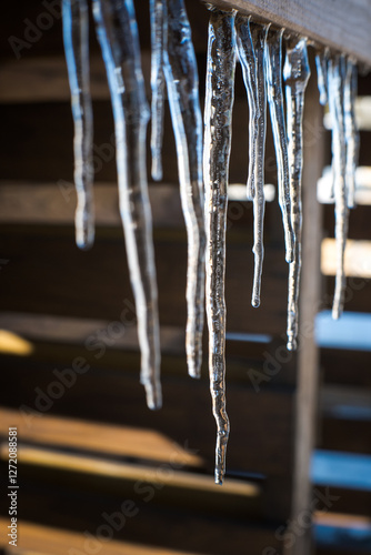 Obraz na płótnie Melting ice, icicles, approaching thaw.
w salonie