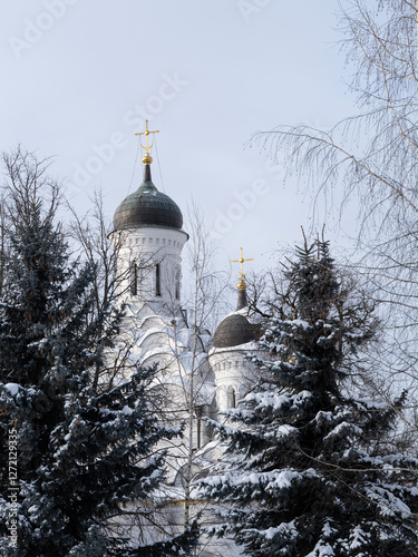 Photography church of the holy spirit in moscow