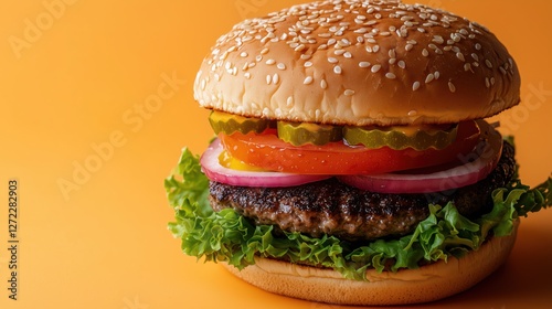 Obraz na płótnie delicious cheeseburger on yellow background w salonie