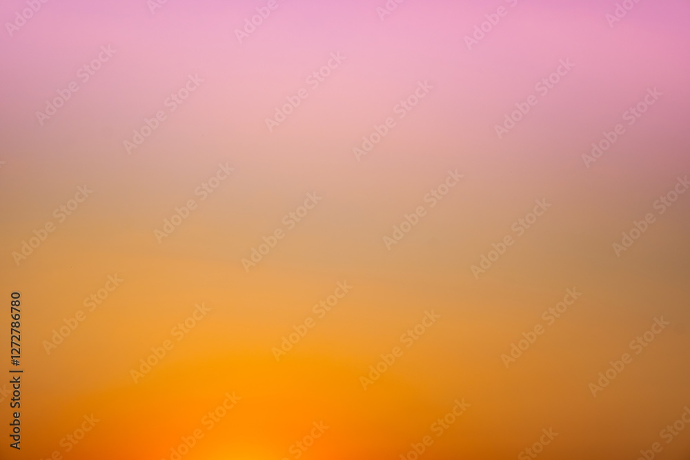 Naklejka premium Enjoy a panoramic view of the skyline. The sun rises in the morning sky with colorful clouds. and beautiful cloud patterns In the soft light of the morning