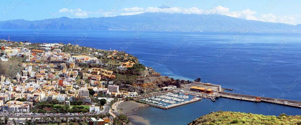 Naklejka premium San Sebastian, Hauptstadt auf der Insel La Gomera, Kanaren, Spanien, Europa, Panorama 