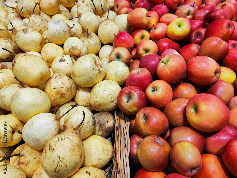 Pears and apples in the market Pears and apples in the market