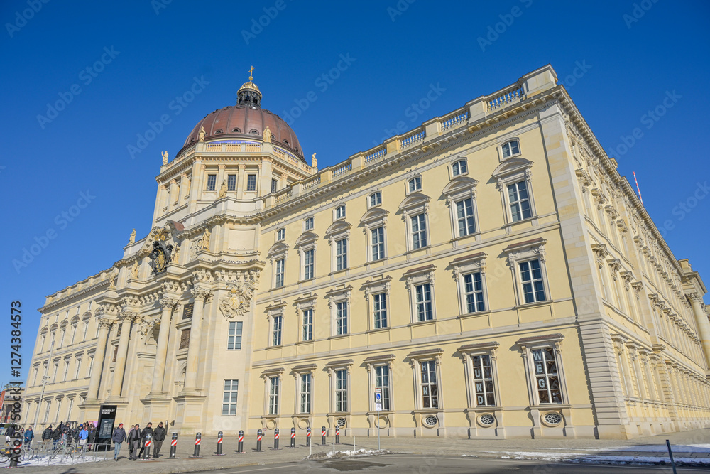 Fototapeta premium Westfassade, Humboldt Forum, Schloßplatz, Mitte, Berlin, Deutschland