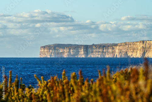 Klify Gozo , Malta © Revsavo