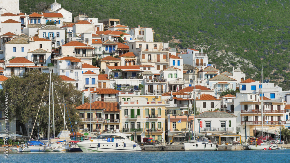 Fototapeta premium Detail view of Skopelos harbor