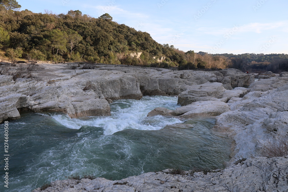 Cascades du Sautadet sur la rivière Cèze, ville de La-Roque-sur-Cèze, département du Gard, France