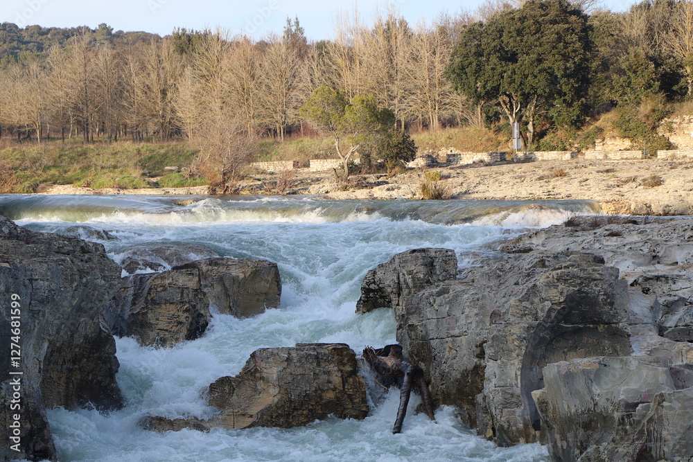 Cascades du Sautadet sur la rivière Cèze, ville de La-Roque-sur-Cèze, département du Gard, France