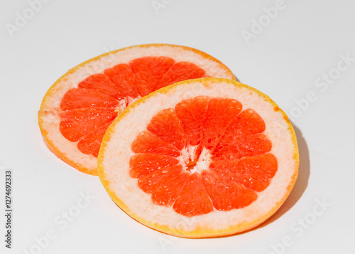 Grapefruit in hard light