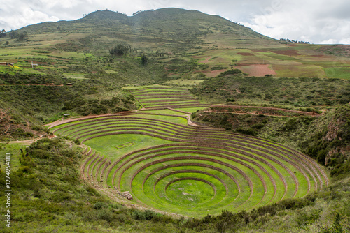 Tableau sur toile Moray archaeological center in Cusco Peru