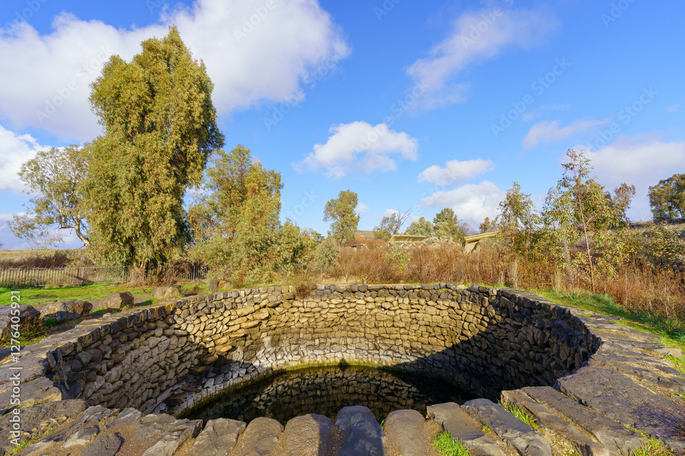 Ein Mokesh, Natural water pool in the Golan Heights