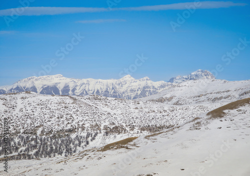 Obraz na płótnie Duchessa lake and Sirente Velino park (Italy) - In the natural park of Sirente Velino, the landscape with snow of Duchessa lake, Lazio and Abruzzo regions. w salonie