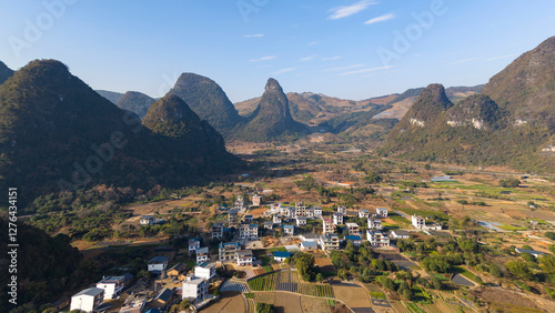 Obraz na płótnie Aerial photography of the scenery of Guilin and Yangshuo in China w salonie