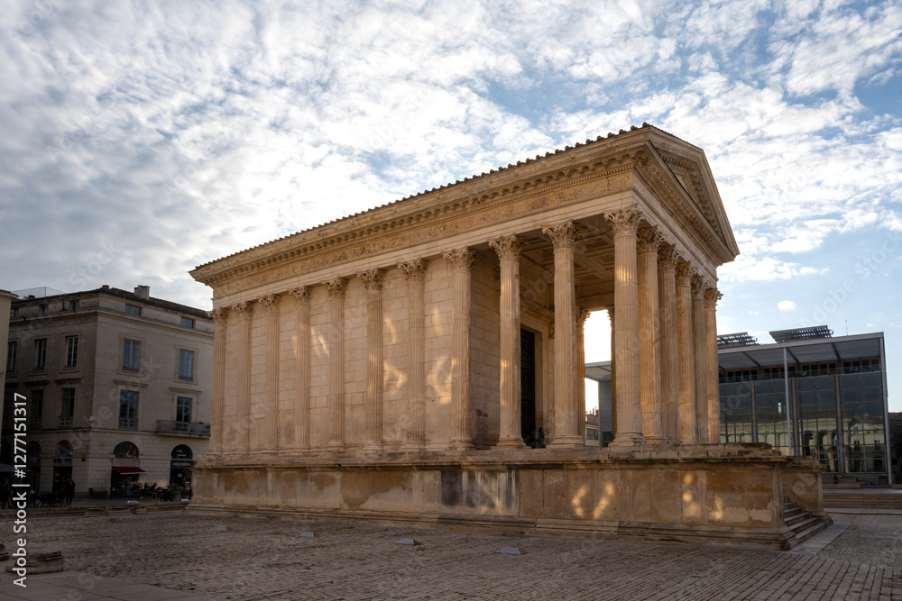 Fototapeta premium Maison carrée, an ancient Roman temple in Nîmes in winter, Gard, South of France