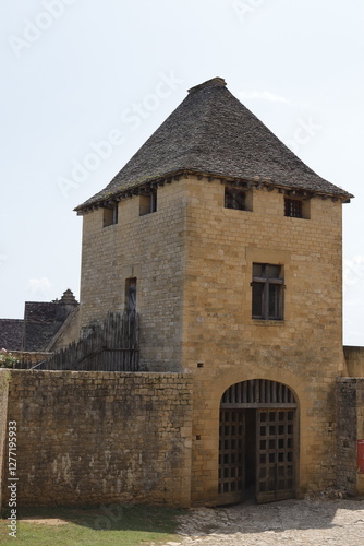 CASTILLO DE BEYNAC. FRANCIA. EUROPA.  photo