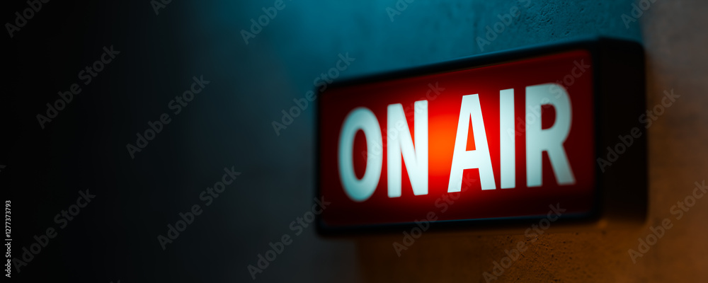 Φωτογραφία Live sign in a broadcast studio with the words on air