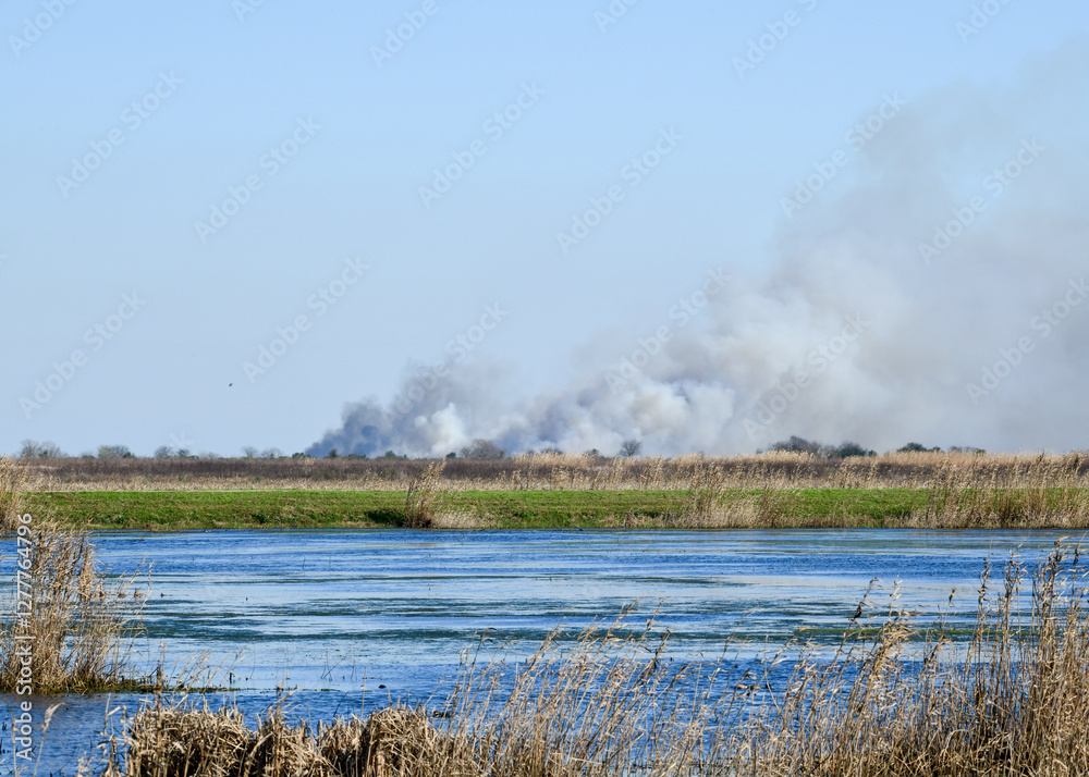 Middleton wildfire near Stowell in Texas as seen from Anahuac NWR