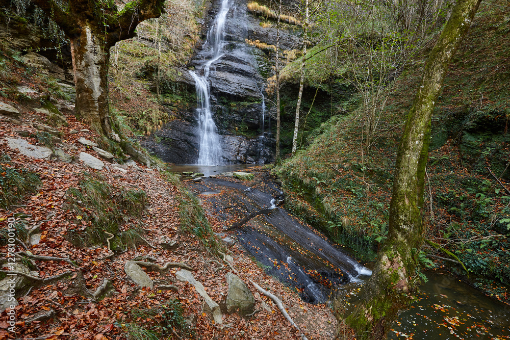 Uguna waterfall in autumn. Gorbeia Natural Park. Basque Country, Spain