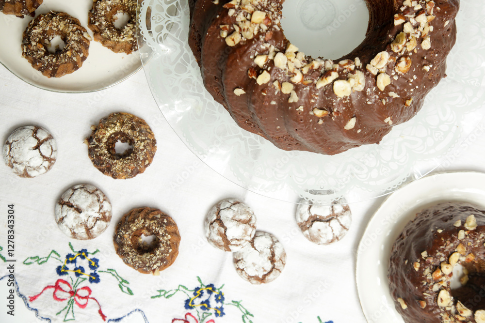 Delicious classic chocolate almond kouglof Delicious classic chocolate almond kouglof