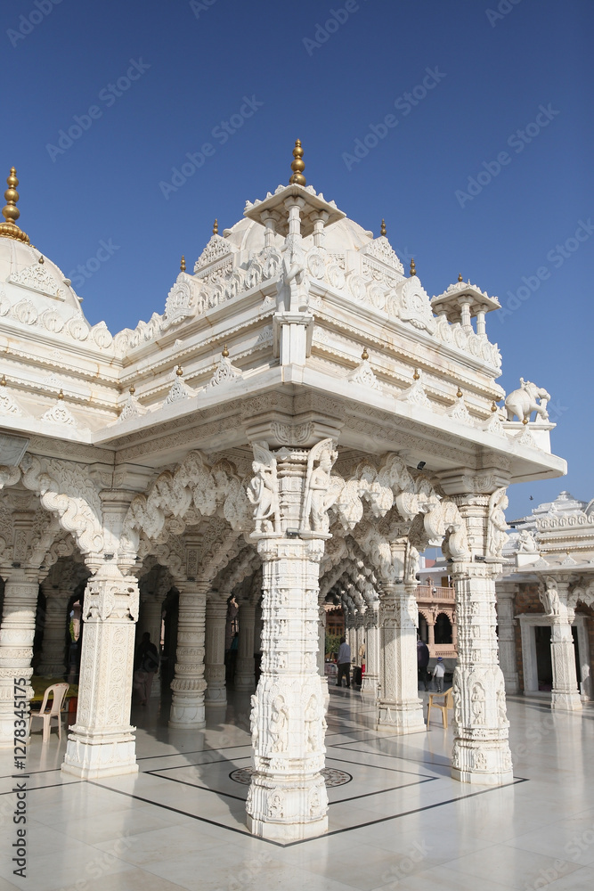 Obraz premium Shree Swaminarayan Temple Bhuj (Bhuj Mandir). Shri Swaminarayan Mandir, Hindu temple complex in Bhuj, Kutch district, Gujarat, India. Hinduism. Landmark, monument, sight 