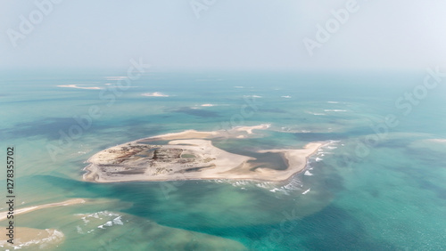 Tableau sur toile Breathtaking Drone View of Dhanushkodi Island at Adam’s Bridge – A Scenic Look a