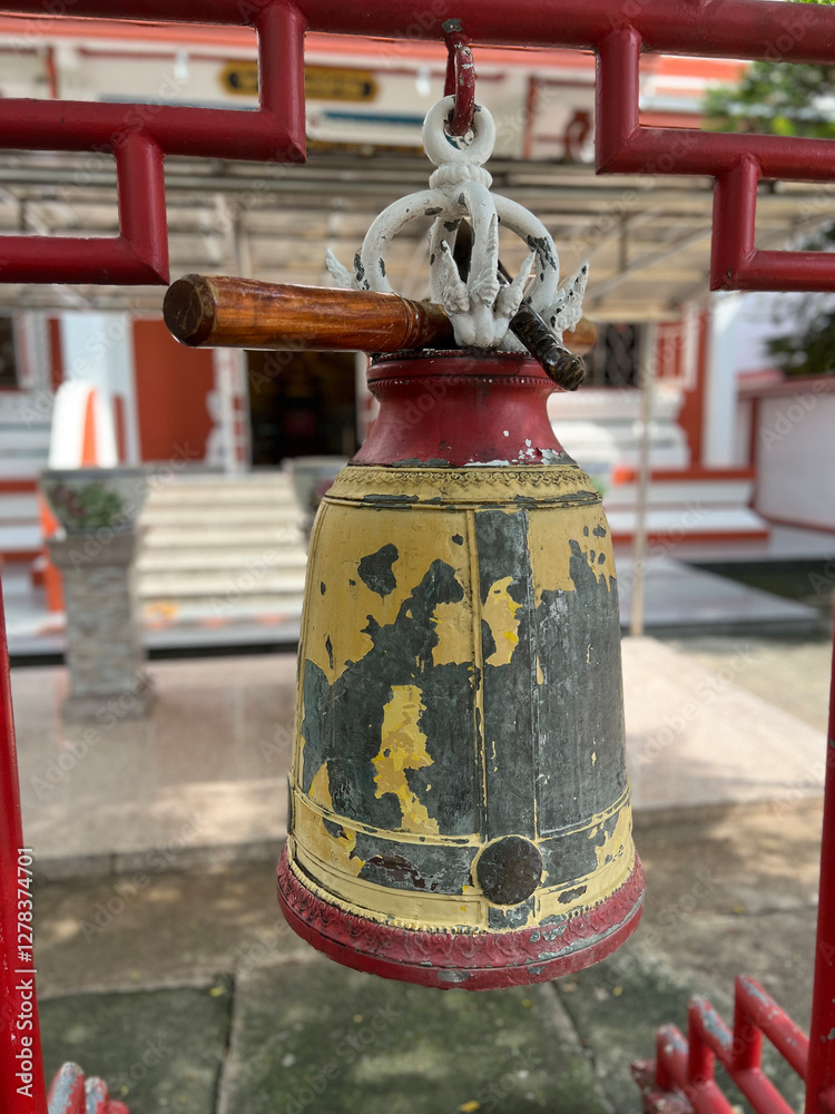 Bell at Wat Suan Phlu in Bangkok