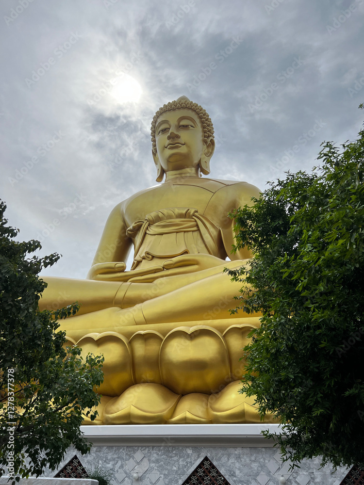 Buddha statue at Wat Paknam Phasi Charoen in Bangkok